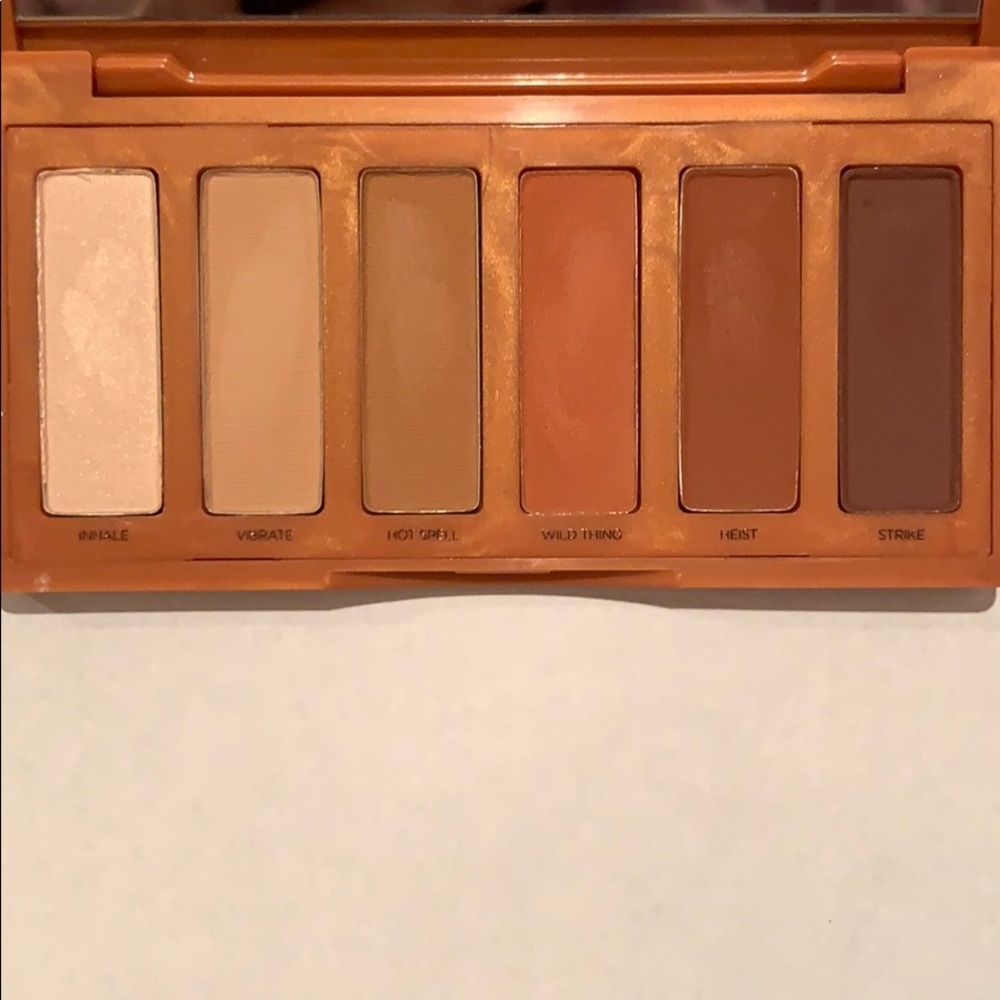 Urban decay petite heat palette - Picture 3 of 3